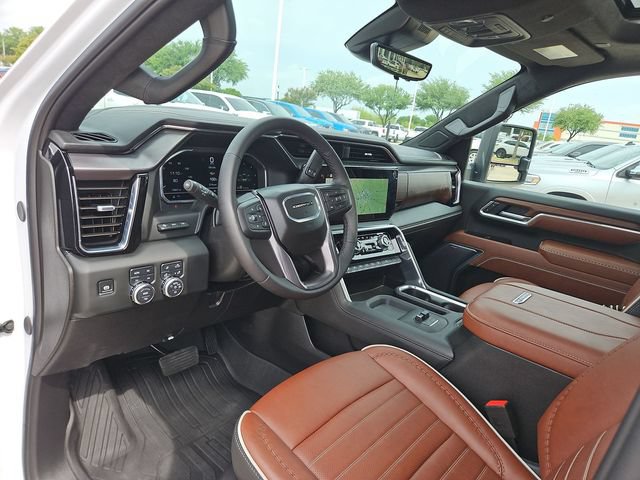 Used 2025 GMC Sierra 2500 Denali Ultimate AWD/4WD image 10