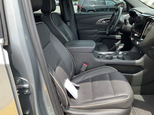 Used 2023 Chevrolet Traverse Premier AWD/4WD image 11