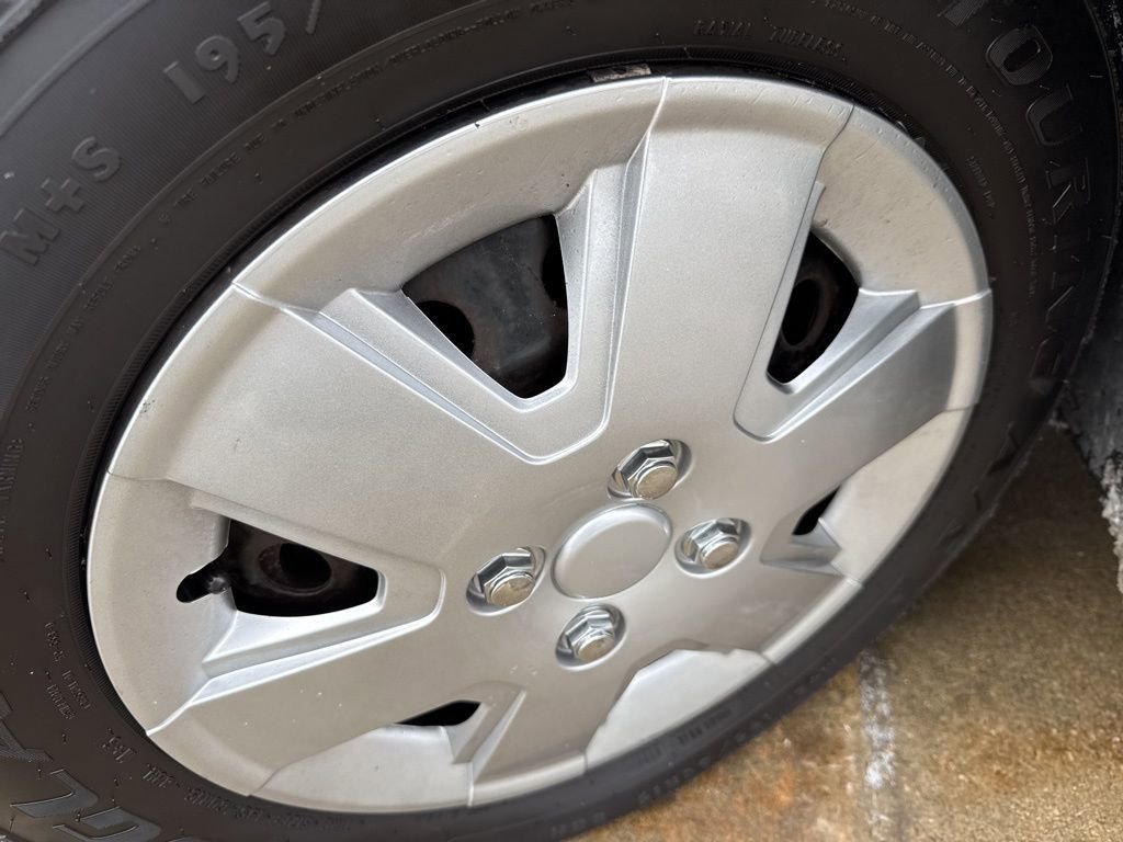 Used 2010 Ford Focus SE image 31