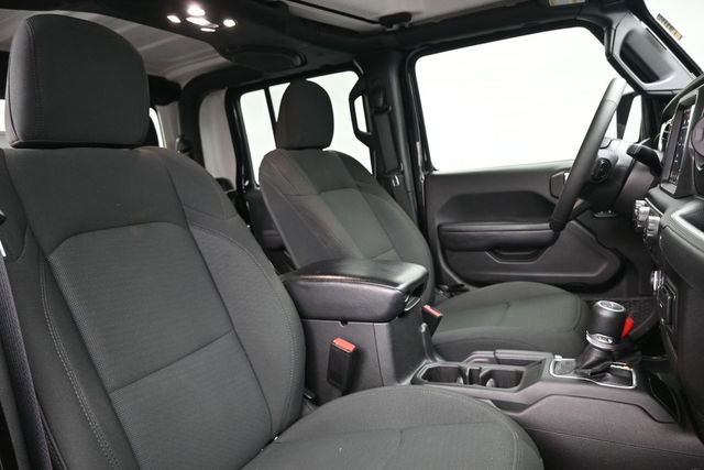 Used 2023 Jeep Gladiator Sport AWD/4WD image 29