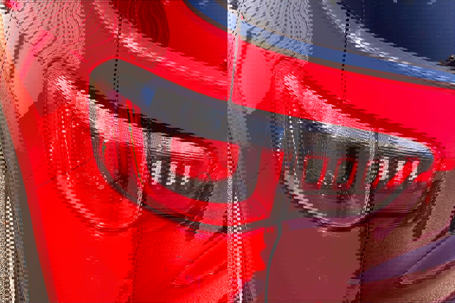 Used 2019 Jeep Compass Latitude w/ Cold Weather Group image 34