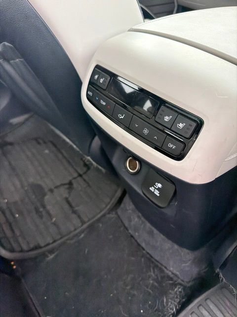 Used 2021 Hyundai Palisade Limited AWD/4WD image 16