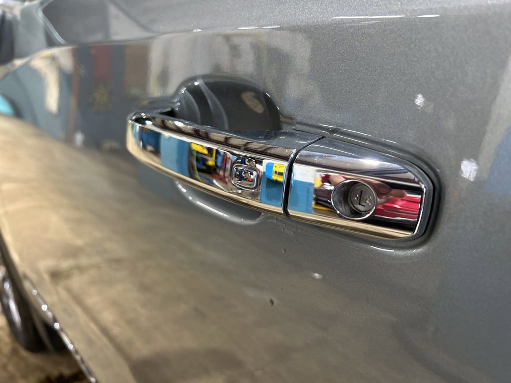 Used 2024 GMC Sierra 1500 Denali Ultimate image 15