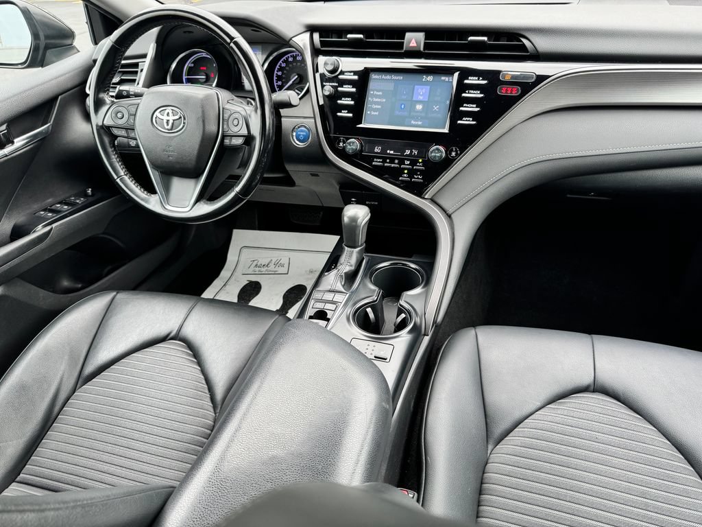 Used 2019 Toyota Camry SE FWD image 12