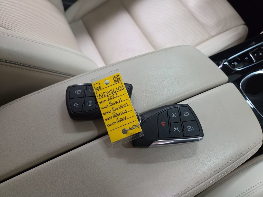 Used 2022 Buick Envision Essence w/ Safety Package AWD/4WD image 14
