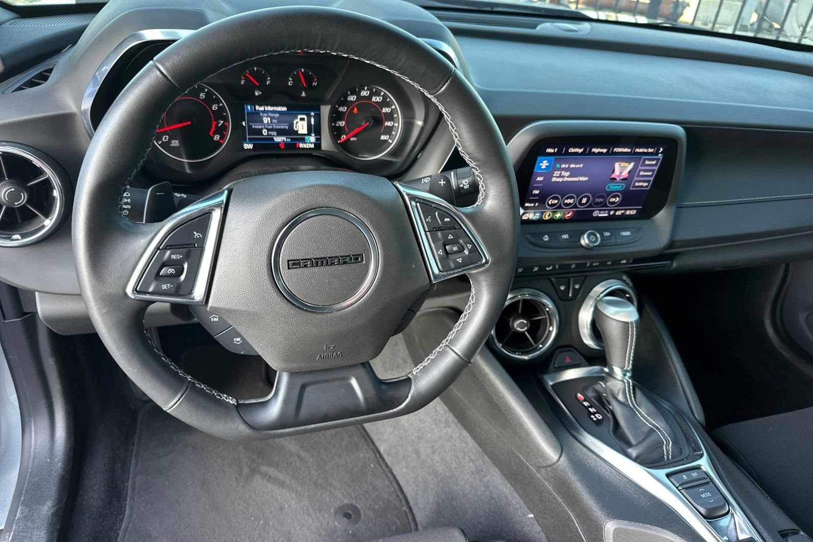 Used 2024 Chevrolet Camaro LT w/ Technology Package RWD image 15