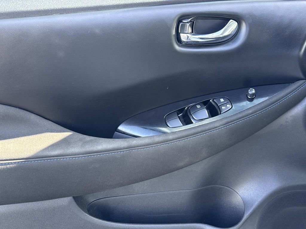 Certified 2025 Nissan Leaf SV Plus image 18