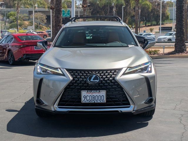 Used 2022 Lexus UX 200 w/ Accessory Package (Z1) FWD image 2