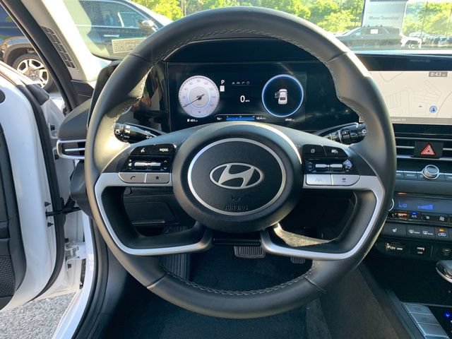 Certified 2025 Hyundai Elantra SEL FWD image 19