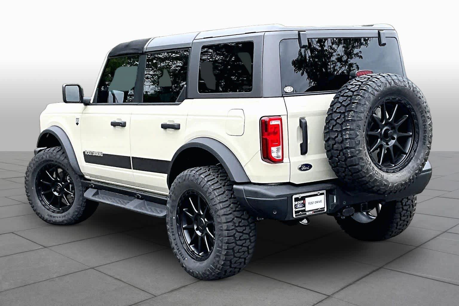 New 2025 Ford Bronco Big Bend w/ Black Diamond Package AWD/4WD image 11