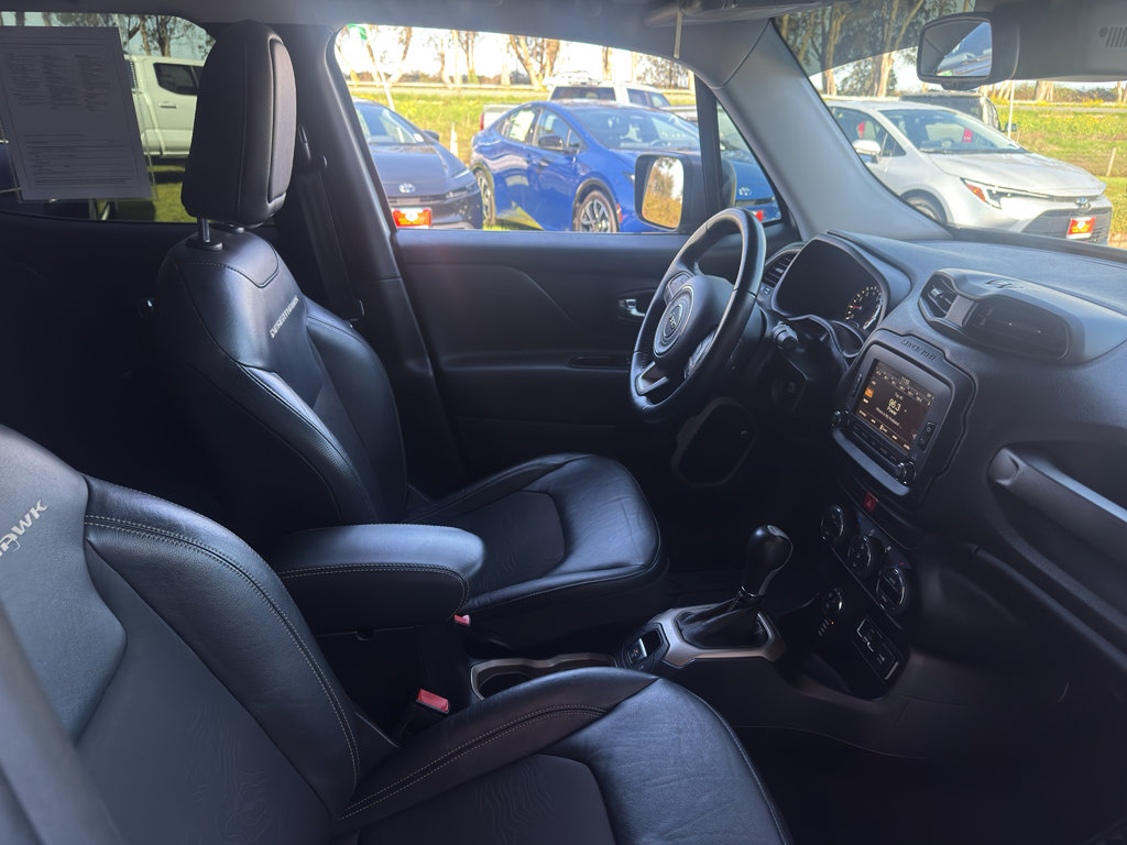 Used 2017 Jeep Renegade Trailhawk image 19