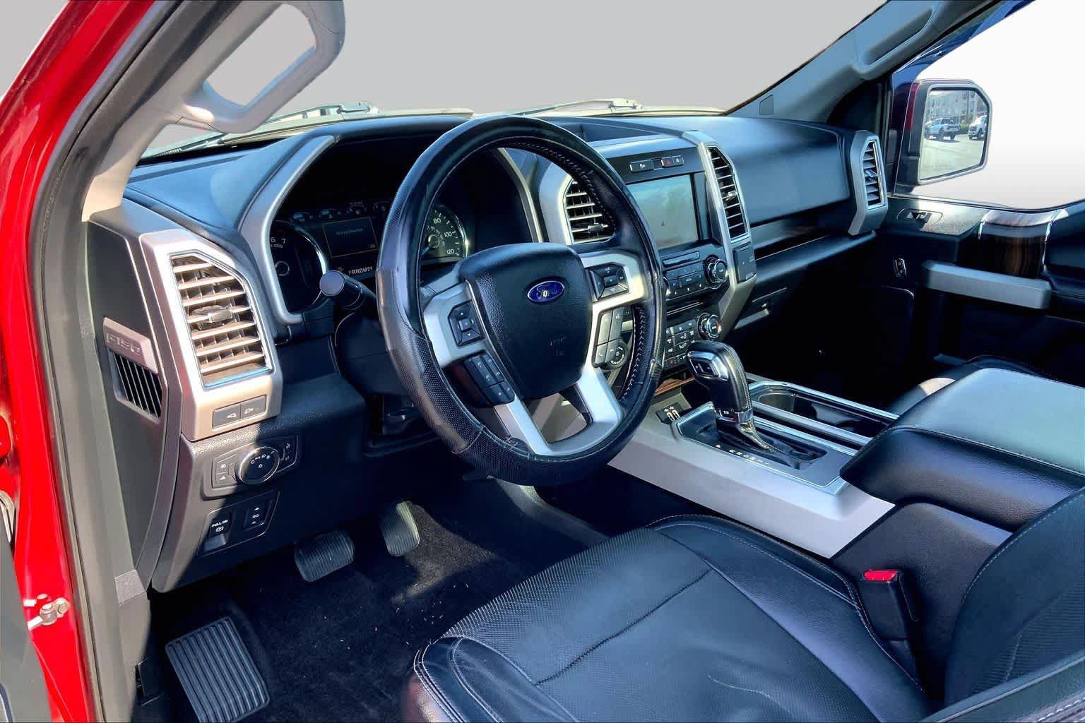 Used 2016 Ford F150 Lariat w/ Equipment Group 501A Mid AWD/4WD image 16