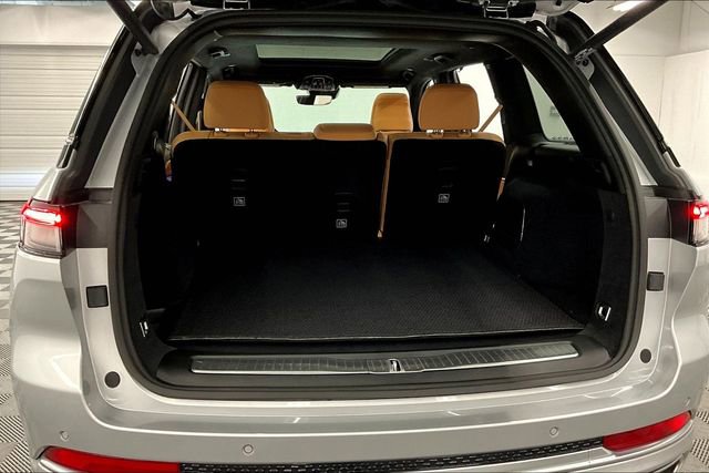 Used 2024 Jeep Grand Cherokee Summit image 42