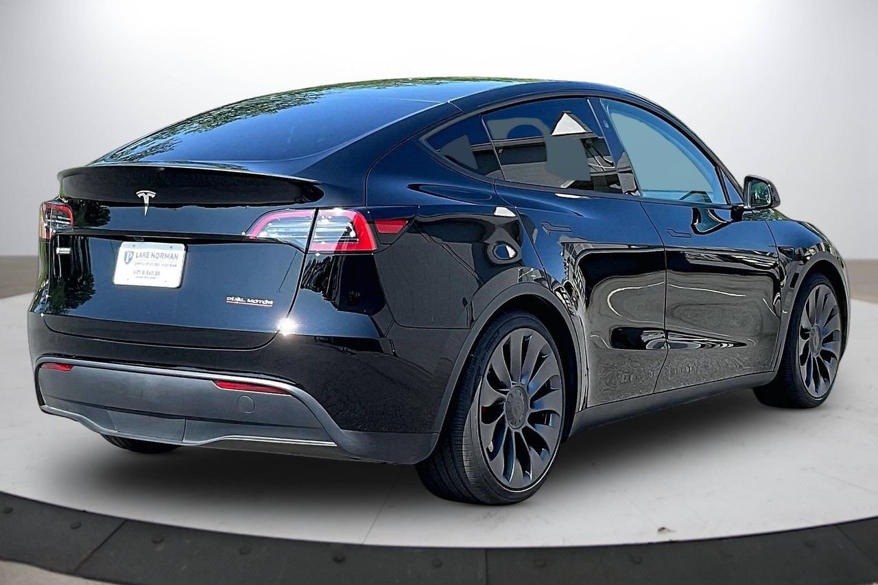 Used 2025 Tesla Model Y Performance AWD/4WD image 8