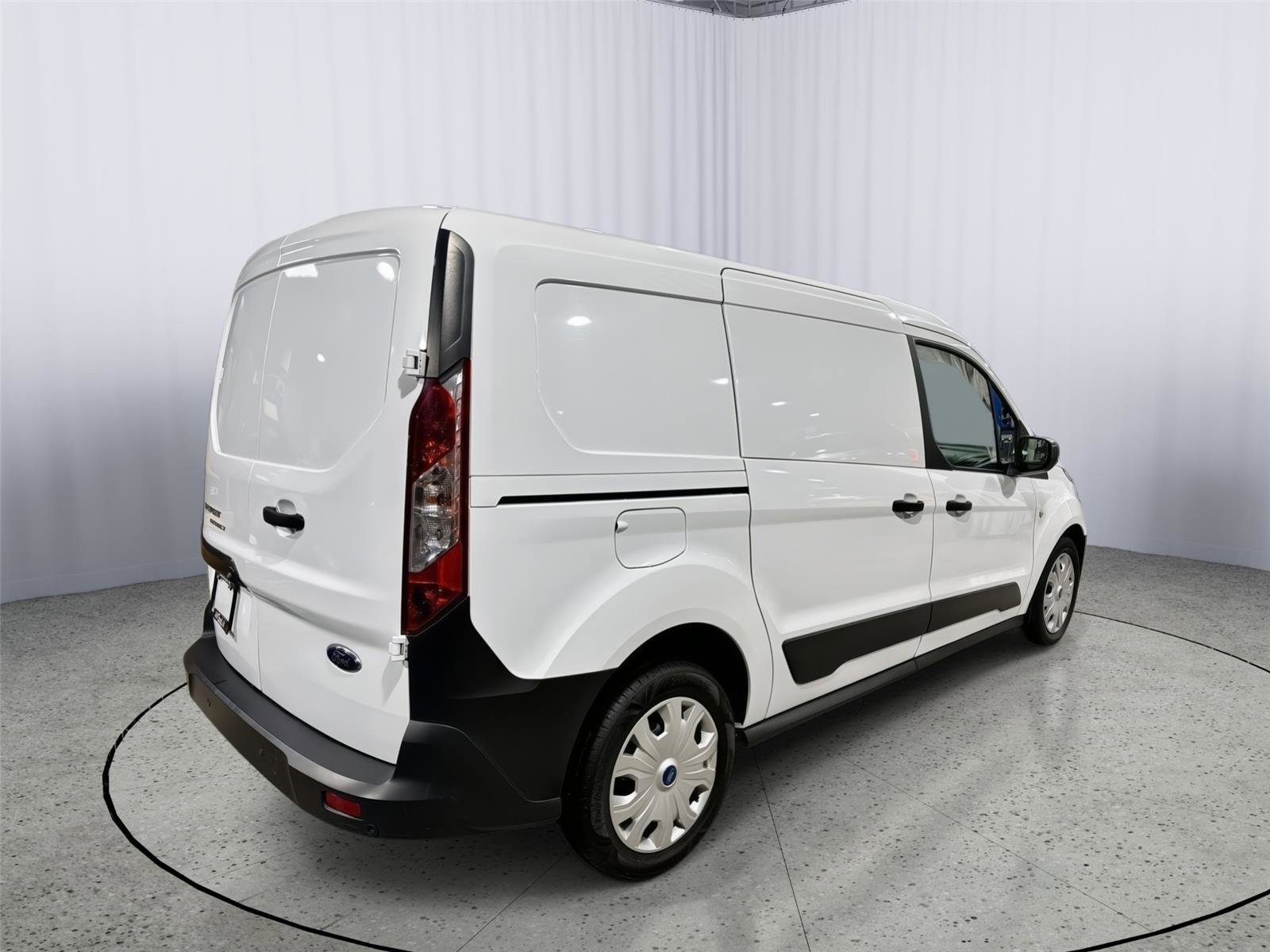 Used 2020 Ford Transit Connect XL image 6