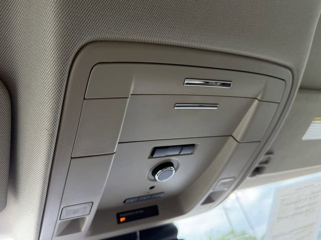 Used 2020 Chevrolet Suburban LT image 23