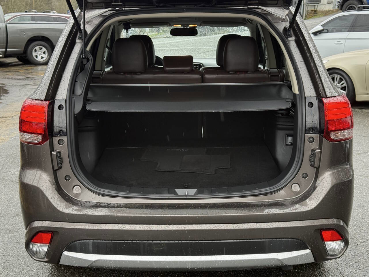 Used 2018 Mitsubishi Outlander SEL image 6