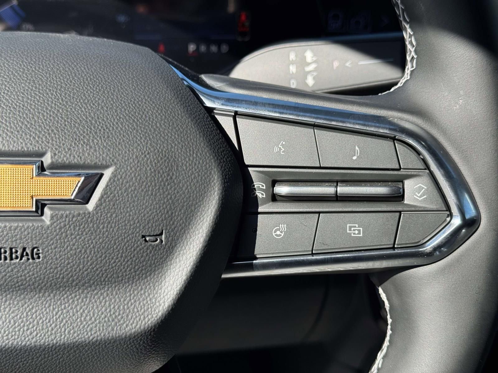New 2026 Chevrolet Equinox EV LT w/ Convenience Package II AWD/4WD image 15