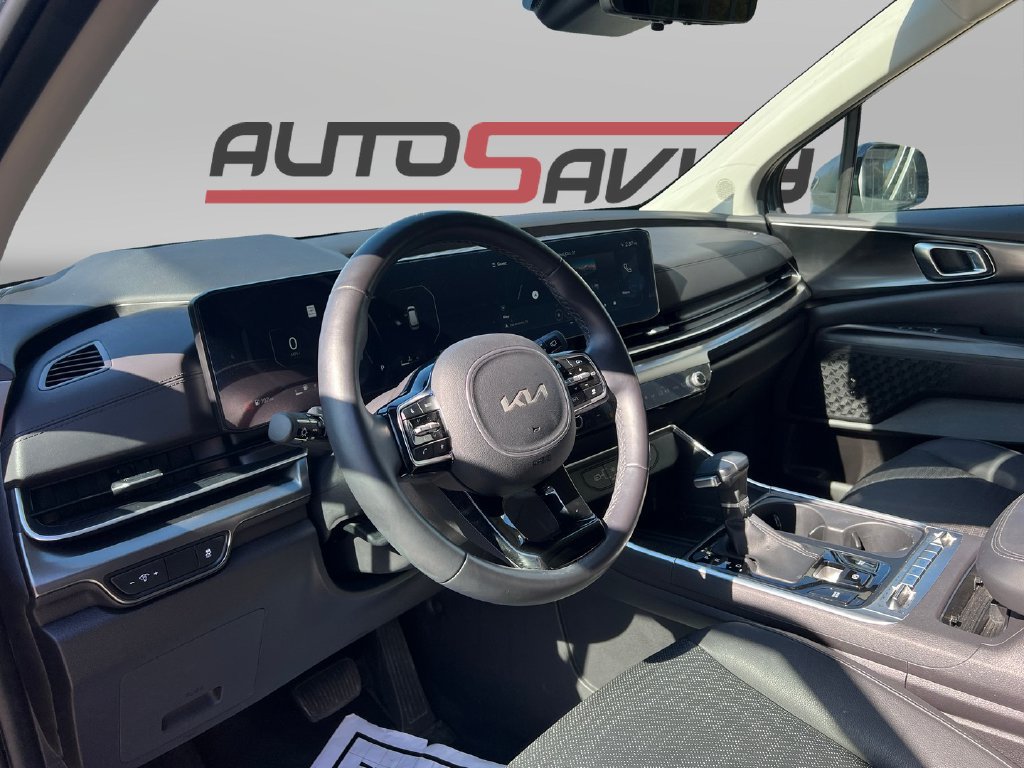 Used 2025 Kia Carnival SX Prestige FWD image 10