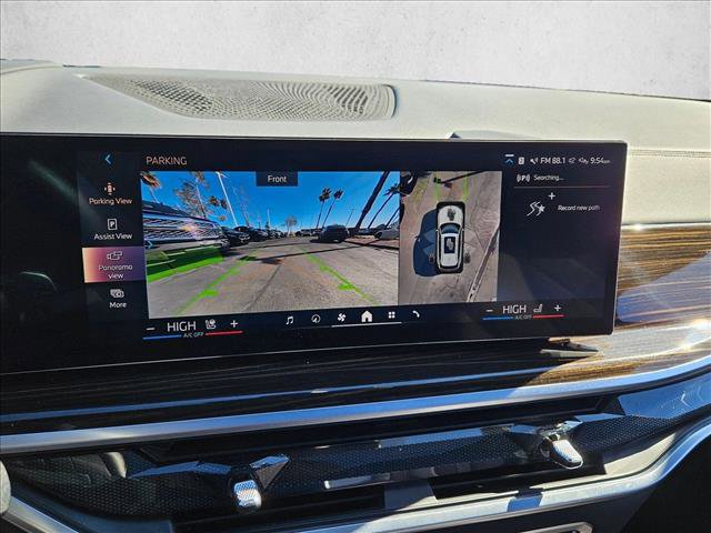 Used 2025 BMW X5 xDrive40i w/ Parking Assistance Package image 12