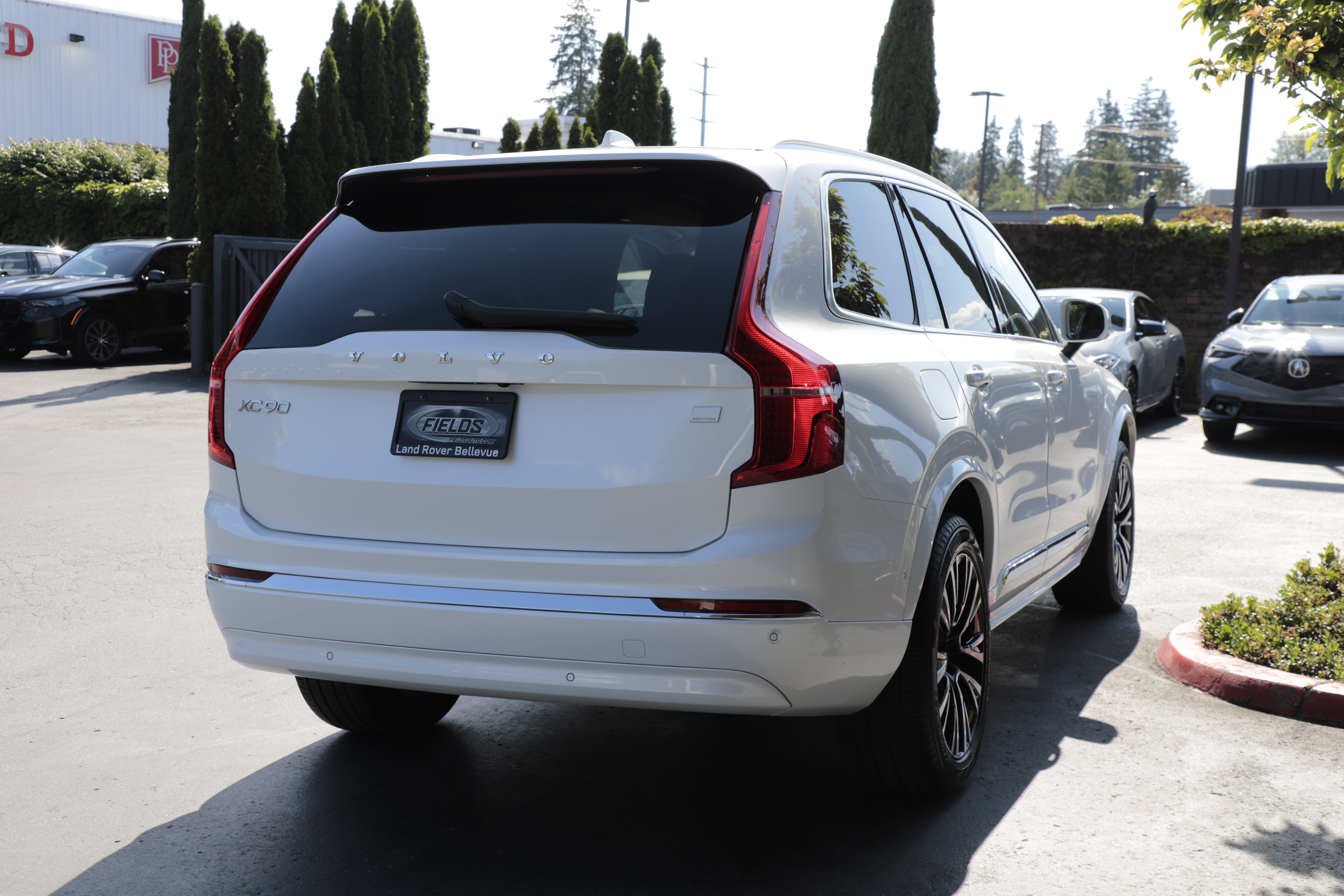 Used 2023 Volvo XC90 T8 Plus AWD/4WD image 8