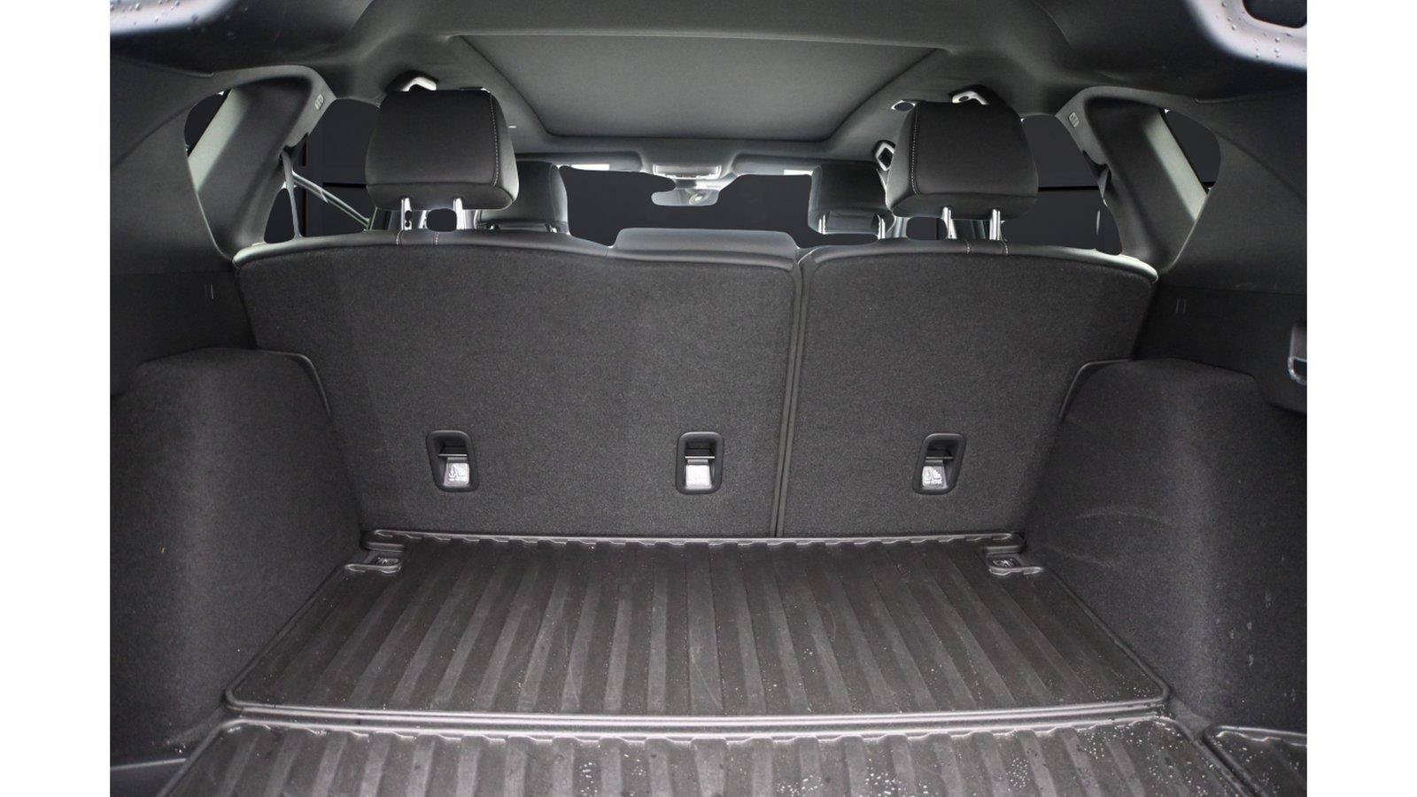 Used 2025 Acura RDX SH-AWD image 23