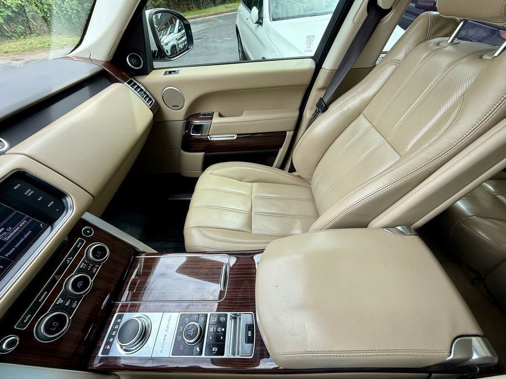 Used 2014 Land Rover Range Rover Supercharged image 20