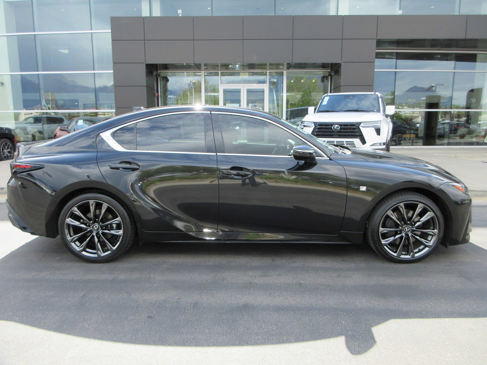 Used 2023 Lexus IS 350 F Sport w/ Navigation Package AWD/4WD image 12