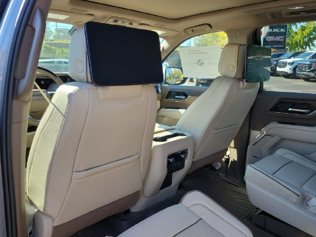 New 2027 GMC Yukon XL Denali w/ Denali Reserve Package AWD/4WD image 12