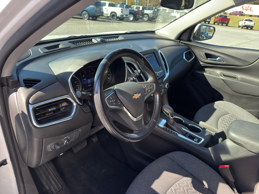 Used 2022 Chevrolet Equinox LT w/ Driver Convenience Package image 7