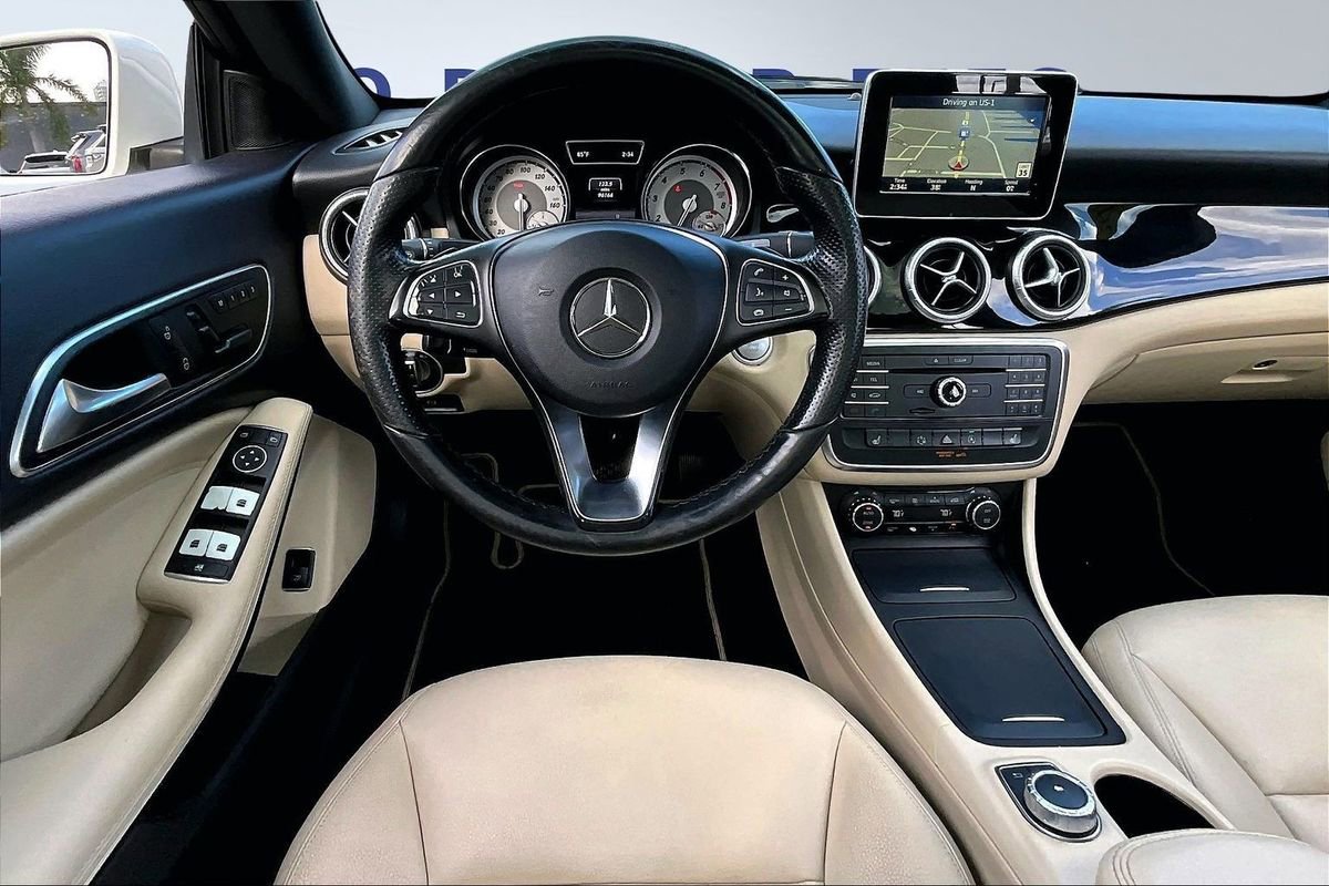 Used 2015 Mercedes-Benz CLA 250 image 8