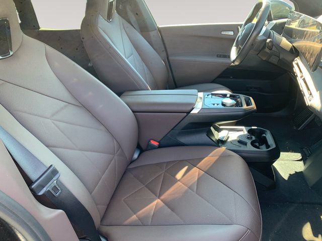 Certified 2024 BMW iX xDrive50 w/ Premium Package AWD/4WD image 15