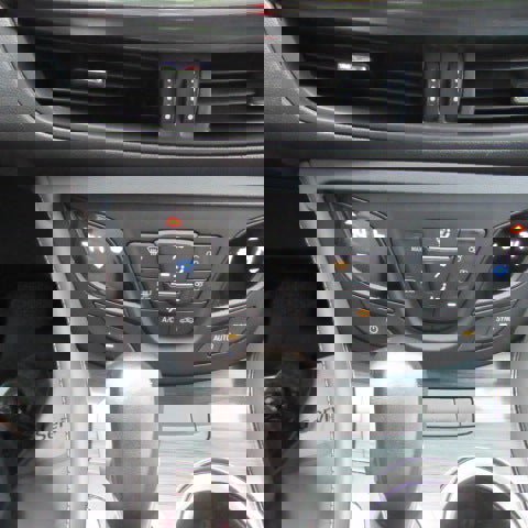 Used 2019 Buick Envision Essence FWD image 23