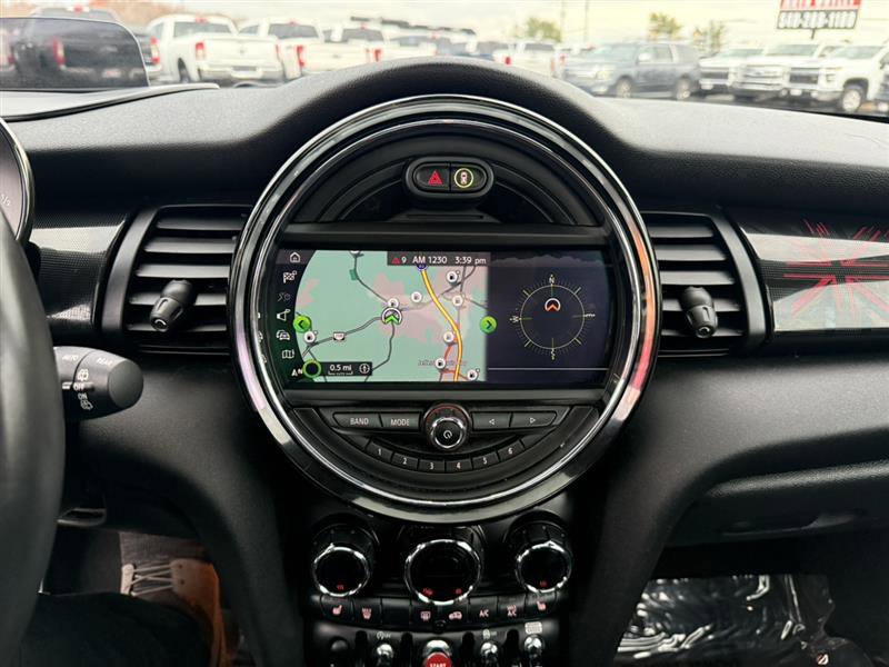Used 2021 MINI Cooper S image 31