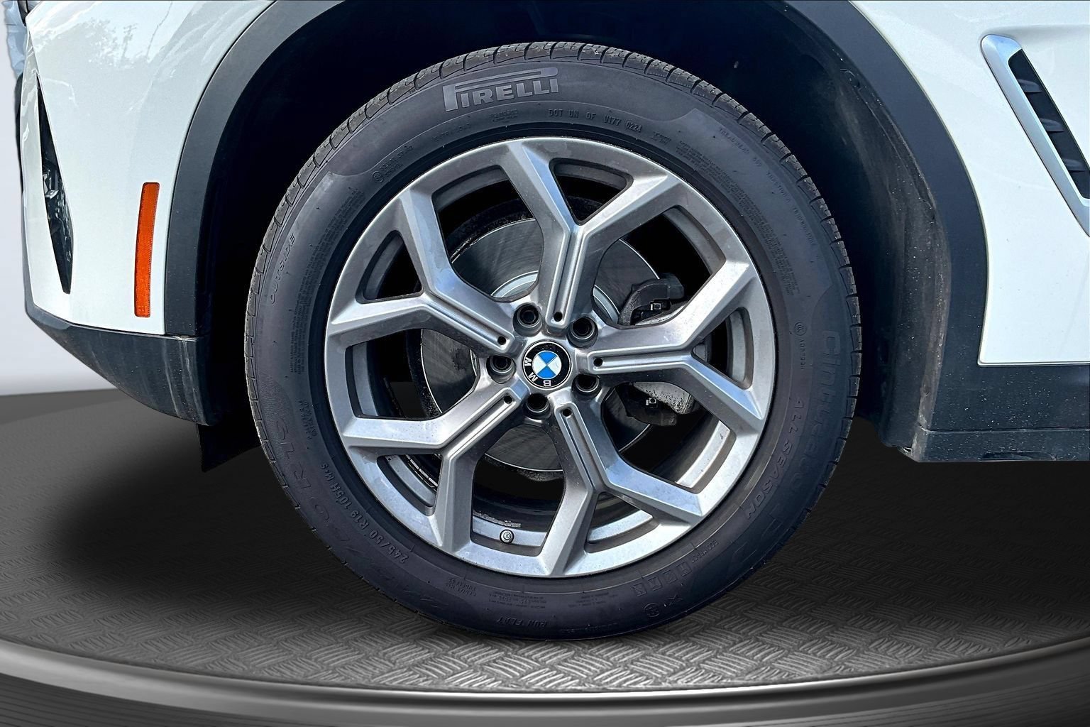Used 2024 BMW X3 xDrive30i w/ Premium Essential Package AWD/4WD image 30