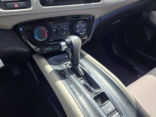 Used 2021 Honda HR-V LX image 17
