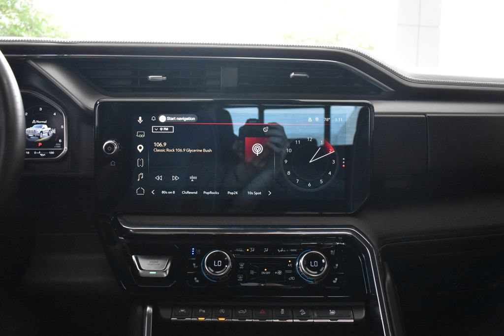 Used 2024 GMC Sierra 1500 Denali AWD/4WD image 18