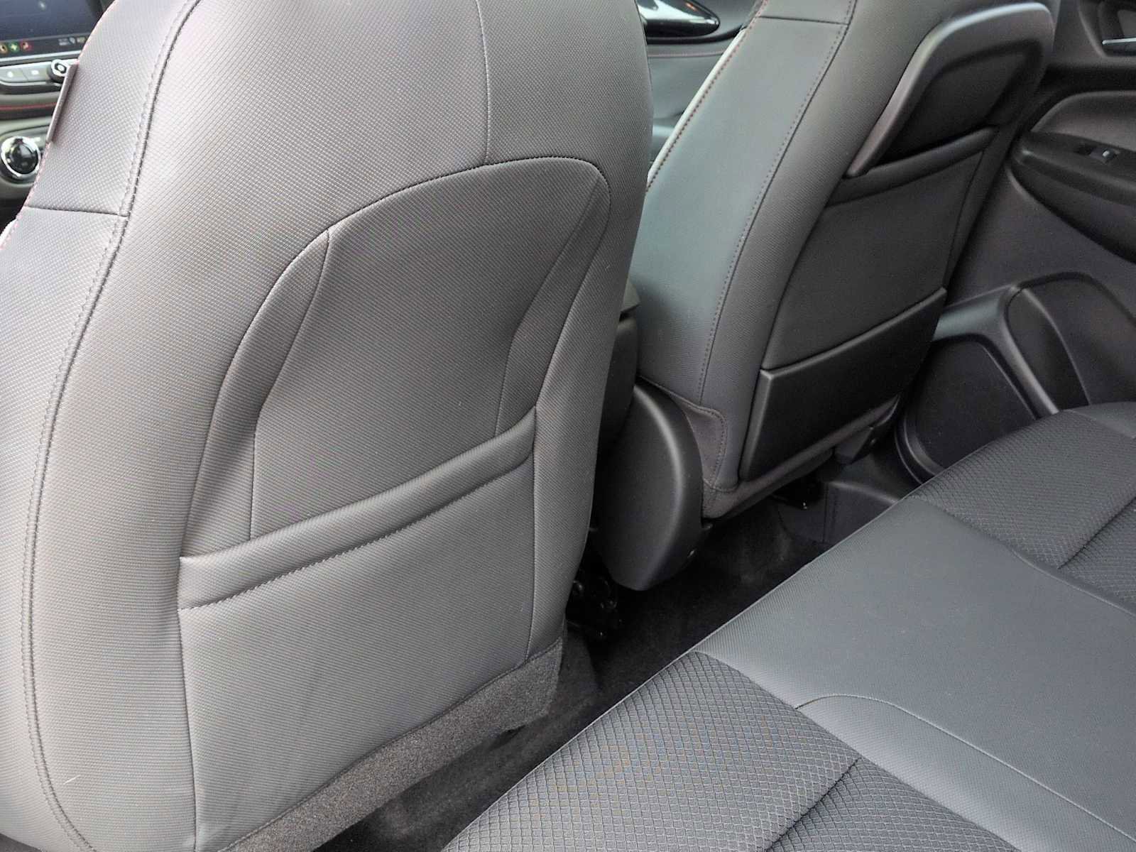 Used 2021 Chevrolet TrailBlazer RS w/ Sun and Liftgate Package FWD image 18