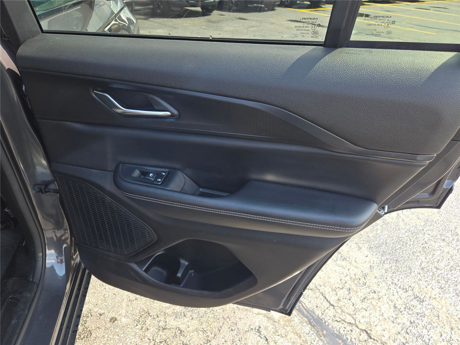 Used 2024 Jeep Grand Cherokee Altitude image 9