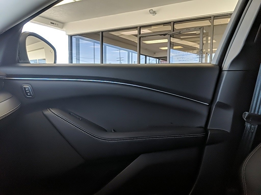 Used 2024 Ford Mustang Mach-E Select image 19