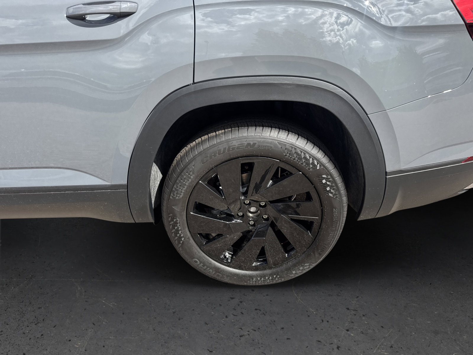 New 2026 Volkswagen Atlas SE image 9