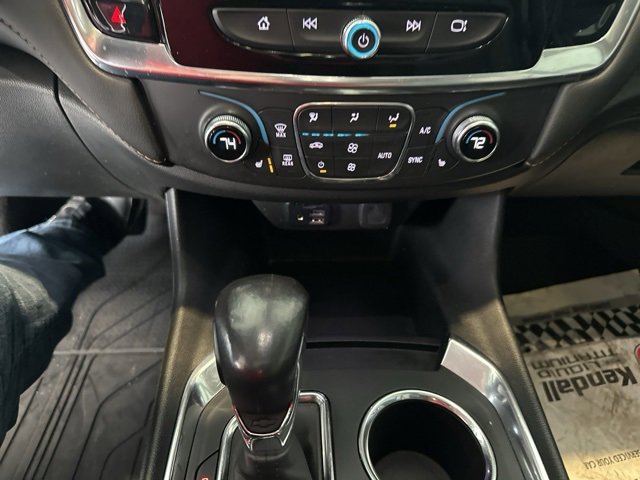 Used 2021 Chevrolet Traverse RS image 12