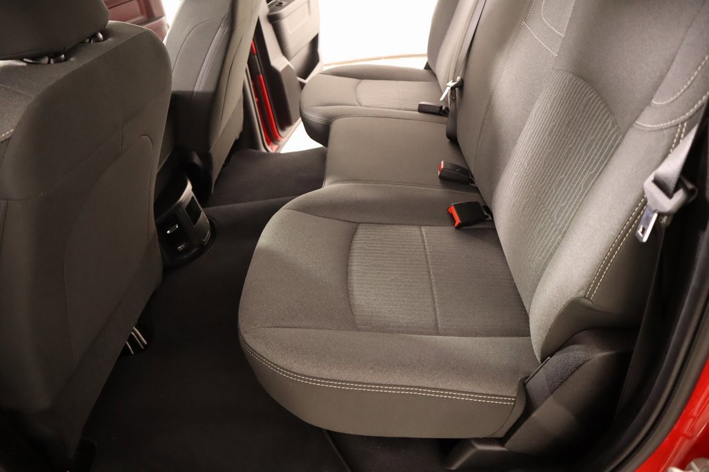 Used 2024 RAM 2500 Tradesman w/ Chrome Appearance Group image 11