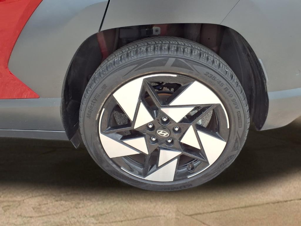 Used 2024 Hyundai Kona Limited FWD image 27