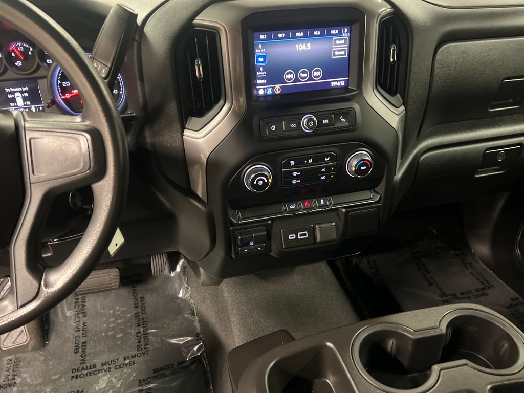 Certified 2022 Chevrolet Silverado 2500 Custom w/ Gooseneck/5TH Wheel Package AWD/4WD image 22