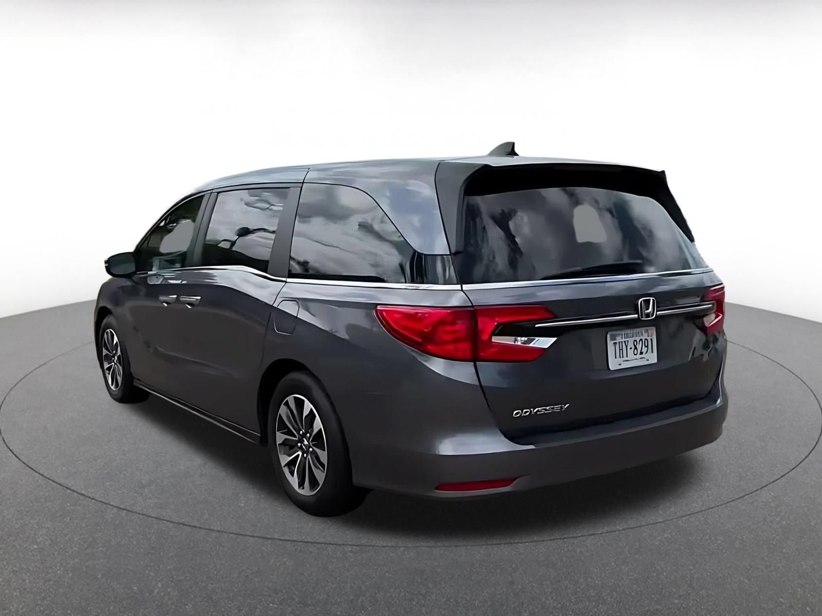 Used 2024 Honda Odyssey EX-L image 10