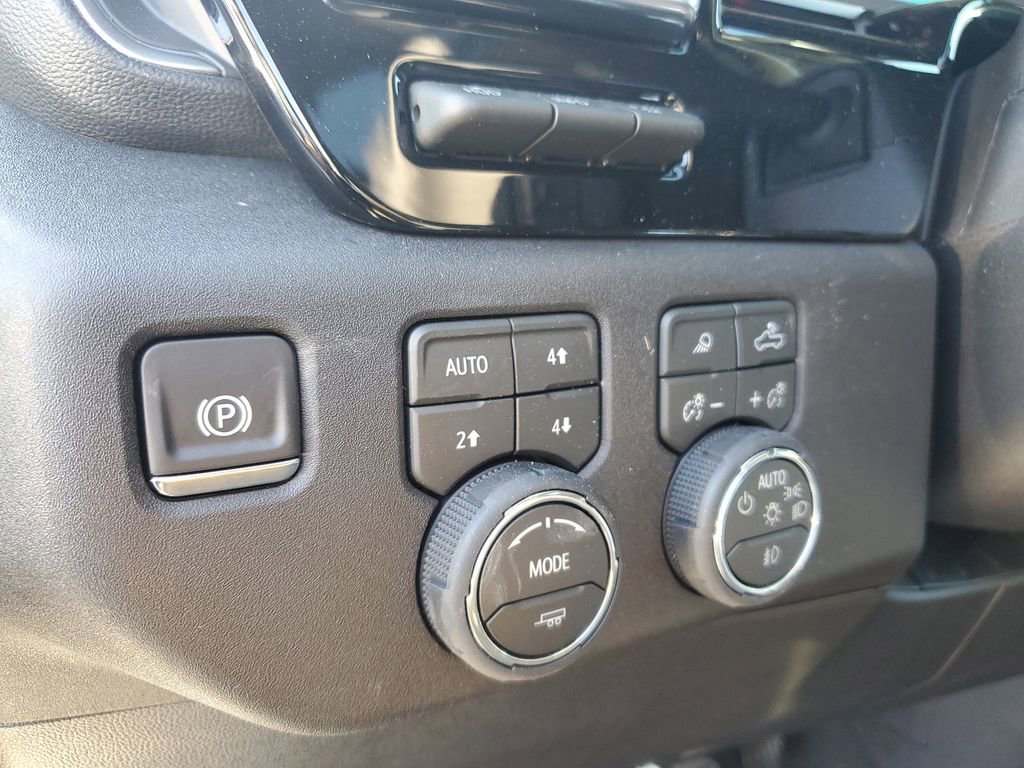 New 2026 Chevrolet Silverado 1500 LTZ w/ LTZ Premium Package AWD/4WD image 23