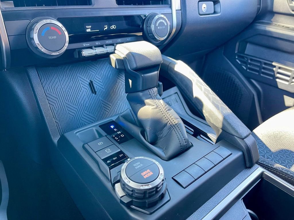 Used 2025 Toyota 4Runner SR5 image 15