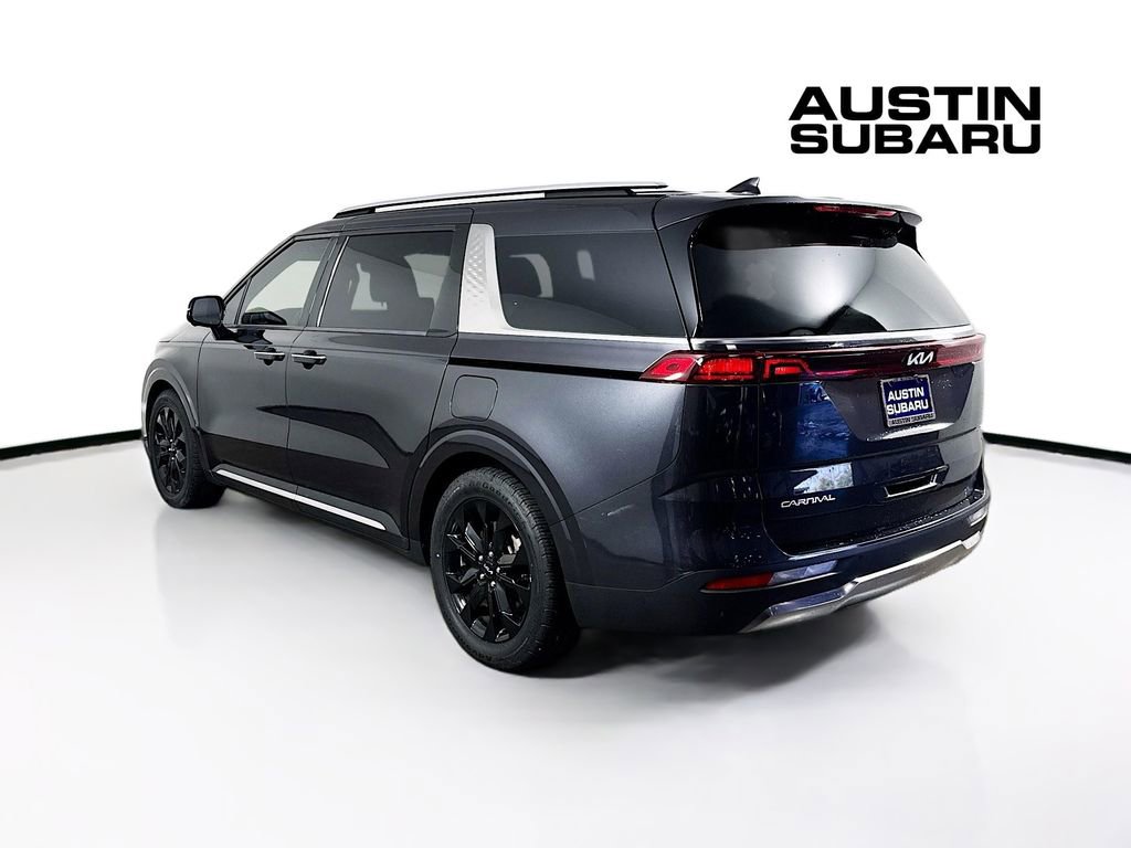 Used 2023 Kia Carnival SX image 5