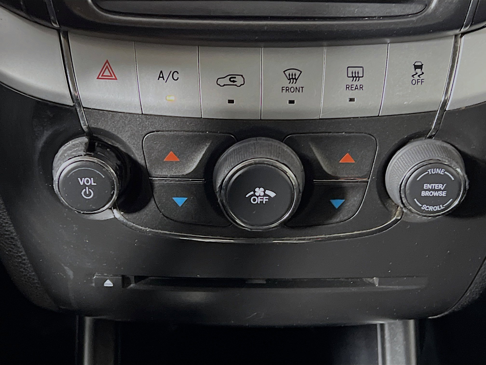 Used 2012 Dodge Journey SXT image 26